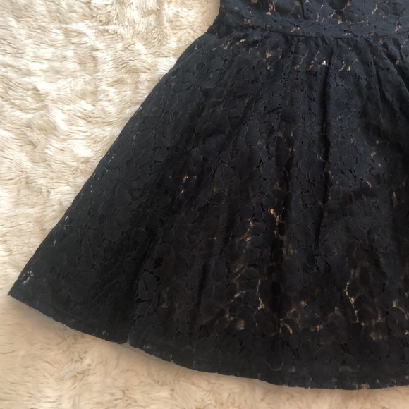 Material Girl - Black Lace Dress - Picture 5 of 10